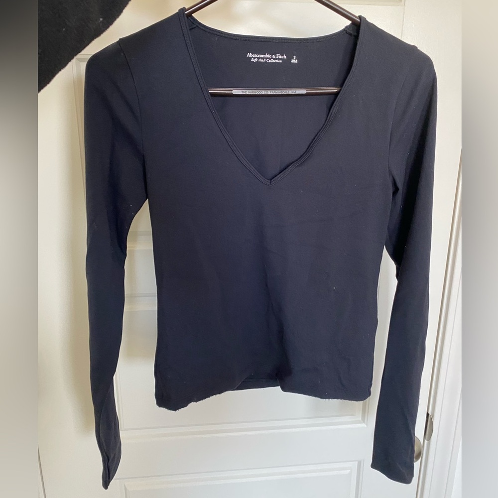 Abercrombie Seamless Long Sleeve shirt Size Small Worn twice